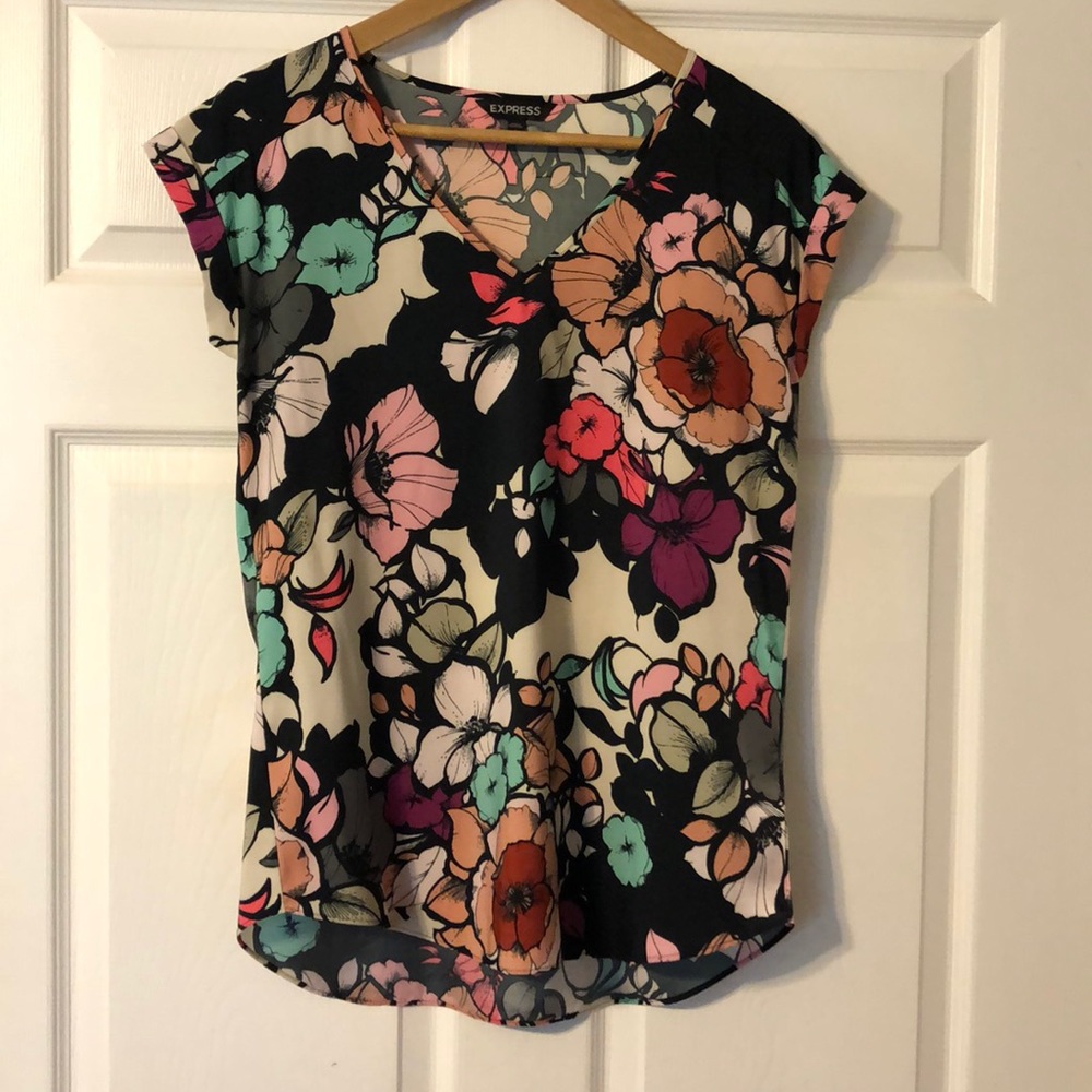 Short Sleeve Express Blouse